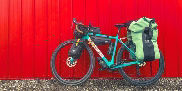 Viaggiare in bici con gli accessori Ursus