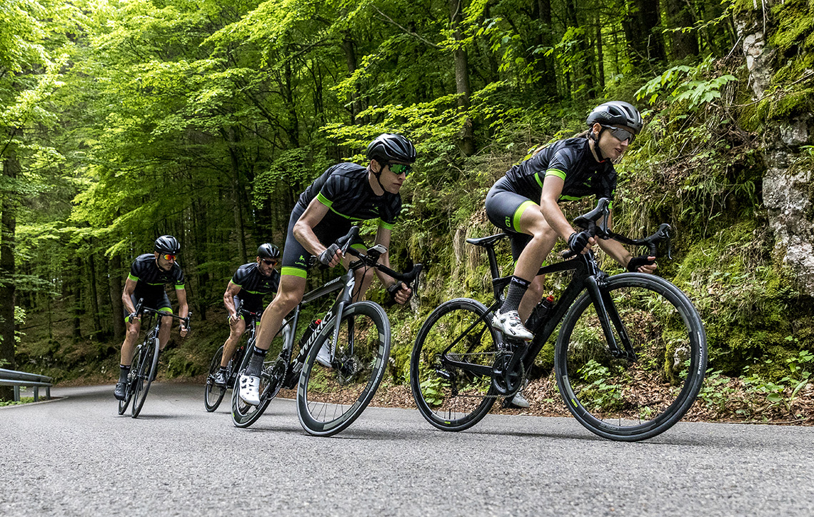 Ruote per bici da corsa: carbonio vs alluminio